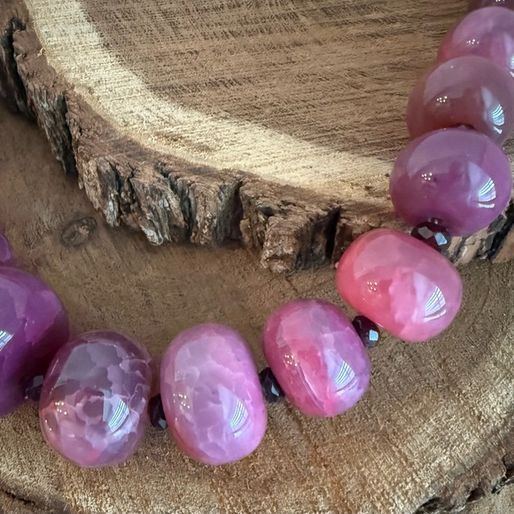 Amy Kahn Russell Pink Agate and Sterling Silver Necklace - Picture 8 of 12